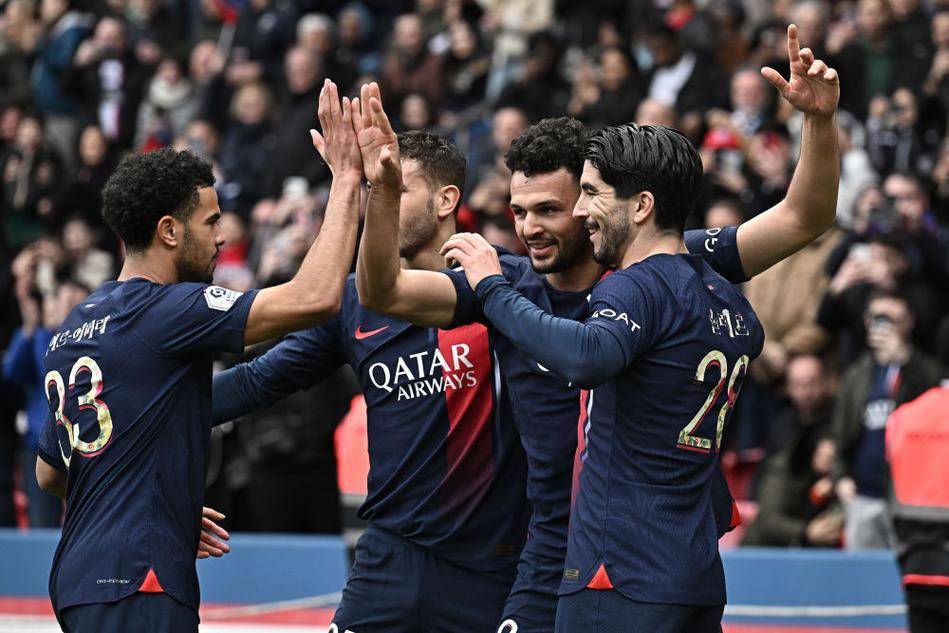 赫罗纳-皇家马德里比赛的VAR争议：姆巴佩手球进球被取消