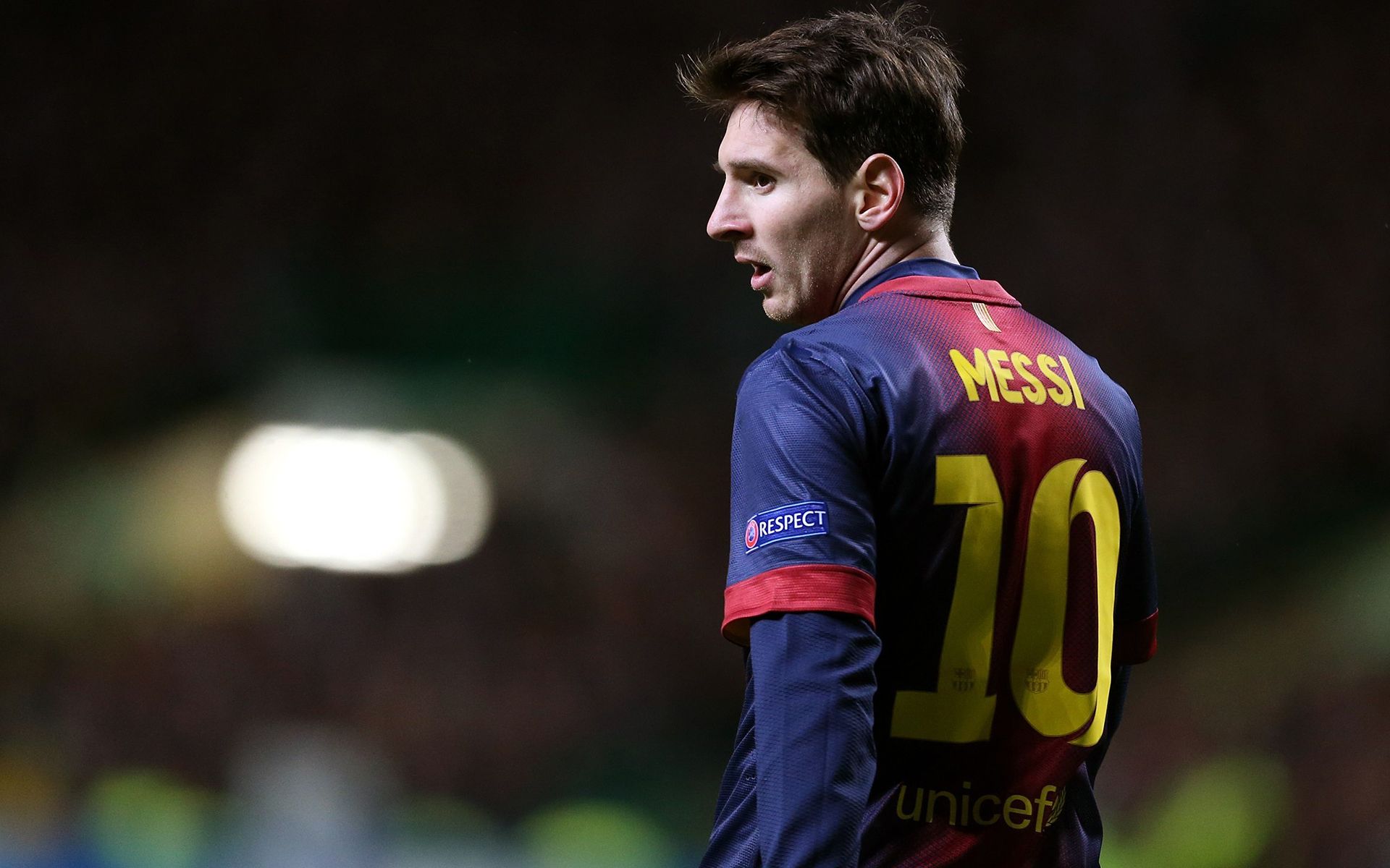 瑞士4-1瑞典距离世界杯仅差一分，扎卡点射，恩多耶传射