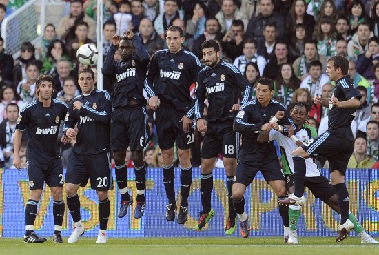 预测市场威胁传统体育博彩模式